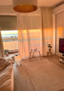 Modern studio with SEA VIEW AND FIBER - 1