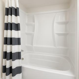 Dwntwn King Suite Playhouse Sq, Rock Hall, CSU - 3