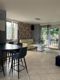 Maison Ti Losyma proche port et commerces - 0