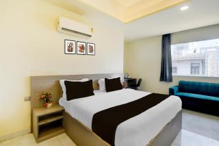 Hotel O Classy Castle - 3