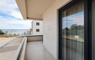 Lovely Apartment In Privlaka With Wifi - 4