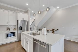 Riverside Getaway by Lucky Savannah - 1