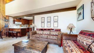 Canyon Ski Gateway Condo for 4 - 0