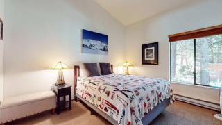 Escape to The Summit Pool & HT Next Door - 9