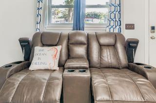 Cozy Patio Retreat by SkyRun Jacksonville - 1