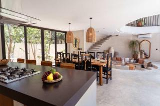 Villa Chumuuk - Modern 5BR Sanctuary with Large Pool and Rooftop Terrace - 1