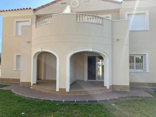 Denia Deveses - 5