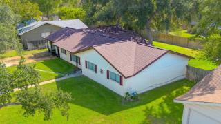 Pet-Friendly Aggie Village - Fire Pit Games and walk to Texas AnM - 9