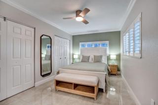 Stylish Florida vibes retreat close to the beach - 6