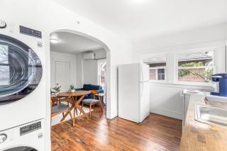 Luxury Holbrook Apartment - 4