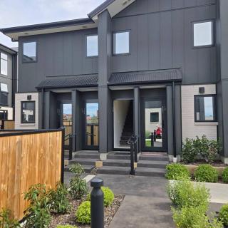 Modern Studio with Balcony Christchurch CBD - 5