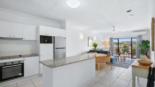Urban Getaway on Grafton - 7