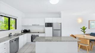 Urban Getaway on Grafton - 5