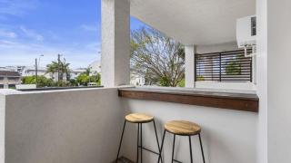 Urban Getaway on Grafton - 4