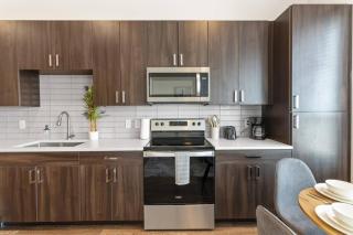 Cozy Hideaway, Rooftop Pool, Gym, Shops nearby - 5