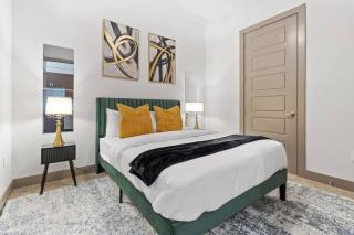 Modern Luxe Oasis, Rooftop Pool, Near Austin - 8