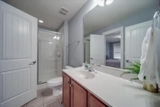 3BR MID TERM Gem Walk to BofA Stadium and South End - 5