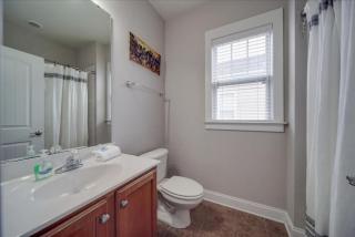 3BR MID TERM Gem Walk to BofA Stadium and South End - 4