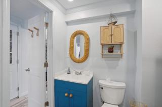 BRAND NEW Tropical Studio Villa with Resort Amenities Boaters Gulf access Outdoor Kitchen Lagoon Lazy River Pool - 6