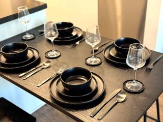 Bright Condo 10 Min from Disneyland With Pool & GYM - 4