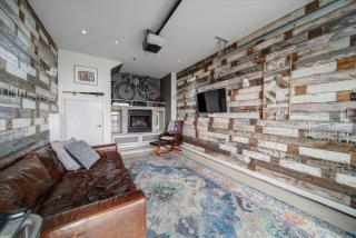 Modern 1BR Condo Stylish Stay Near Uptown CLT - 0
