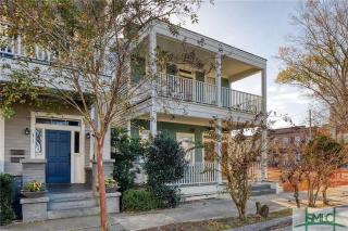 New! Stylish 1900s Renovated Duplex Apartment Building Near Forsyth & River St - 9