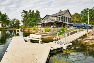 Hot Tub and Dock Waterfront Wellesley Island Home! - 8