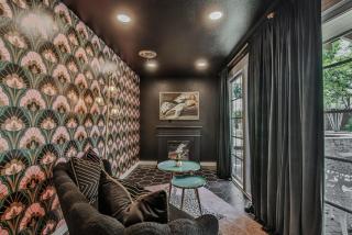 Gatsby Getaway 2 miles to TTU Pool Speakeasy Bar - 7