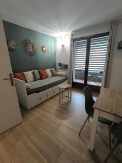 Studio Mimosa rez-de-chaussée à 800m de la plage et des commerces - parking privé avec possibilité de louer une voiture - 5