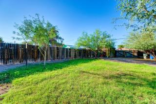 Walkable Location, Fenced Yard Wickenburg Home! - 7