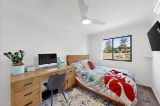 Spacious 3 bedroom townhouse with patio and pool - 7