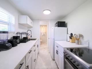 Cozy Studio - Private Patio, Grill & Firepit - 4