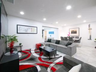 Near downtown & Beach Escape with Pool and Game Room - 0