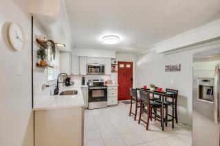 Walk to Campus, FSU Photo Wall Inviting Retreat! - 6