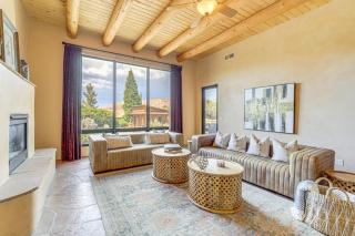 half Mi to Airport Mesa! Hot Tub Haven with Mtn Views - 5