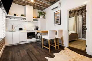 Gaston Haus by Lucky Savannah - 0