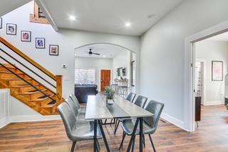 College Hub 1 Mi to Dtwn Greensboro Group Escape - 4