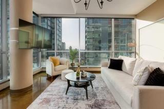 2Bed DT-Mountain & Skyline Views- Colours 1st-BMO - 7