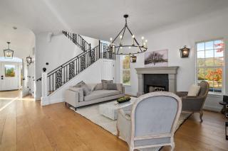 Starry Oak Vineyard Retreat W Hot Tub - 1