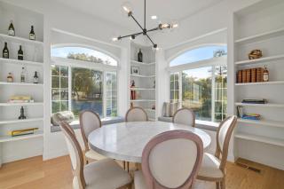 Starry Oak Vineyard Retreat W Hot Tub - 6