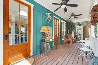 Coastal Cottage Main by Lucky Savannah - 5