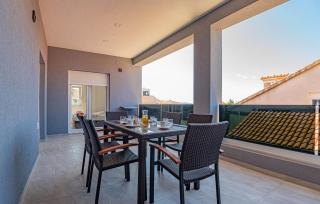 1 Bedroom Awesome Apartment In Brodarica - 3