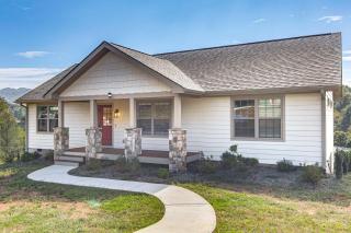 5 Mi to Dtwn, Stunning Views Weaverville Retreat! - 9