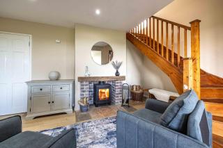 Satchells Cottage - 1