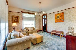 2 Mi to River Historic Clarkston Home with Views! - 4