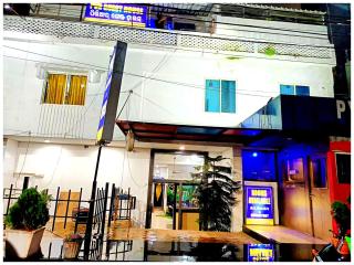 Hotel P-V-R 50 Meters Only From Railway Station With Free Internet Services - 9