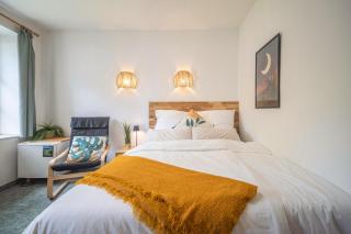 Ruhiges Zimmer mit Gartenblick & Schreibtisch - 3