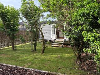 Shepherds hut in Holywell Cambridgeshire - 3
