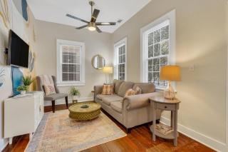 Pink Magnolia Cottage by Lucky Savannah - 8