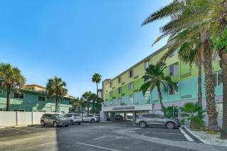 Pelican Point on Clearwater Beach - 1